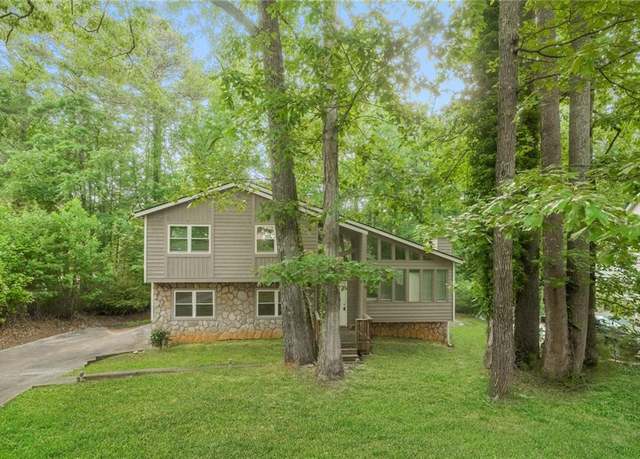 Property at 8607 Wood Springs Ct, Douglasville, GA 30135, 3 beds, 3 baths