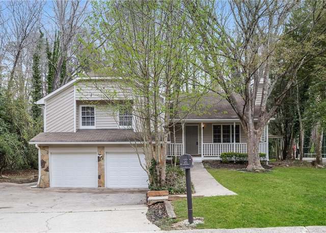 Property at 2808 Mountbery Dr, Snellville, GA 30039, 3 beds, 2 baths