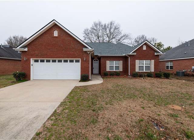 Property at 207 Wilmington Dr, Warner Robins, GA 31088, 3 beds, 2 baths