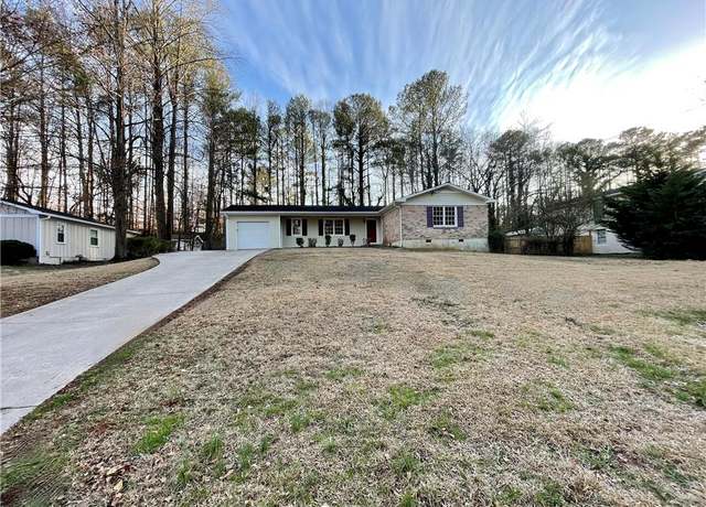 Property at 371 Landers Dr SW, Mableton, GA 30126, 3 beds, 1.5 baths