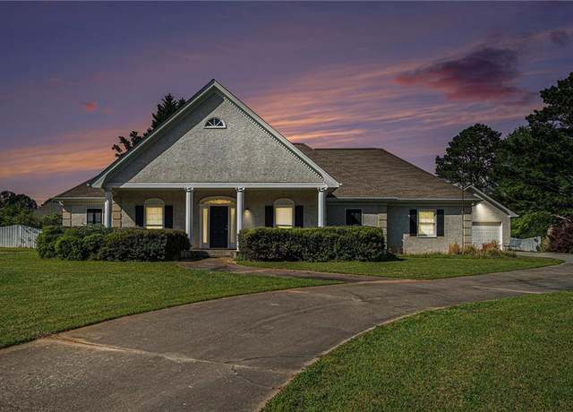 Property at 950 Sundew Dr SE, Conyers, GA 30013, 3 beds, 2 baths