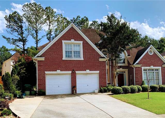 Property at 5018 Wickford Dr, Peachtree Corners, GA 30096, 5 beds, 3.5 baths