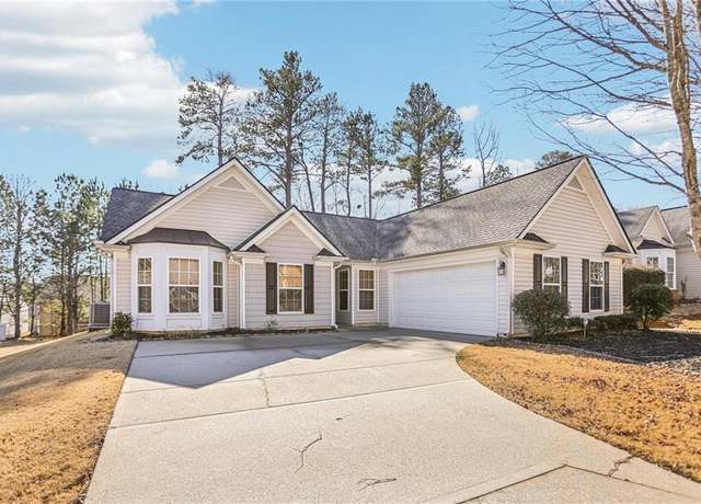 Property at 334 Hunterian Pl, Newnan, GA 30265, 4 beds, 2 baths