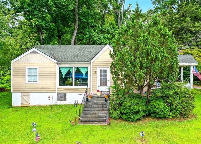 Property at 1003 E Church St, Jasper, GA 30143, 3 beds, 1 bath
