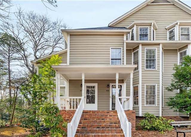 Property at 1409 Oakridge Cir, Decatur, GA 30033, 3 beds, 3 baths