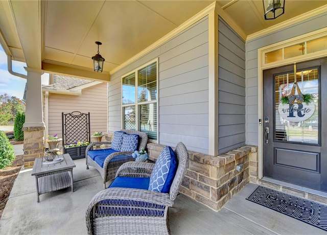 Property at 2835 Westlington Cir, Cumming, GA 30040, 4 beds, 3 baths