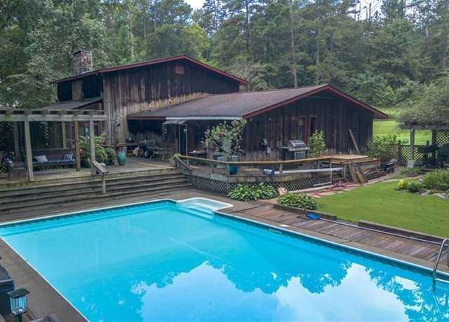 Property at 2597 Valleydale Dr, Conyers, GA 30012, 3 beds, 2.5 baths