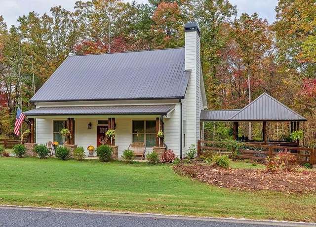 Property at 1360 Chambers Rd, Cleveland, GA 30528, 3 beds, 2.5 baths
