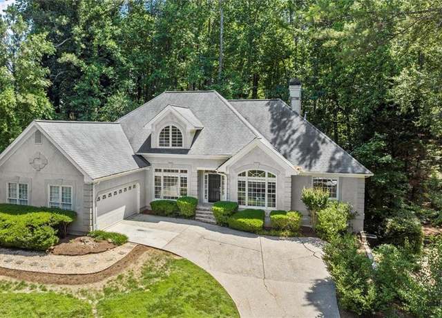 Property at 3600 Goldenrod Dr, Alpharetta, GA 30005, 4 beds, 3.5 baths