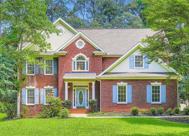 Property at 100 Hamilton Glen Ct, Fayetteville, GA 30215, 4 beds, 2.5 baths