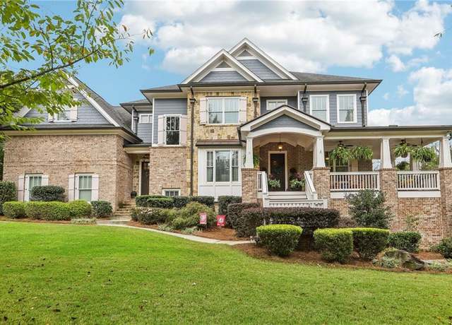 Property at 3051 Oglethorpe Way NE, Brookhaven, GA 30319, 5 beds, 4.5 baths