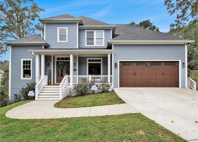 Property at 1033 Lanier Ave, Gainesville, GA 30501, 7 beds, 6 baths