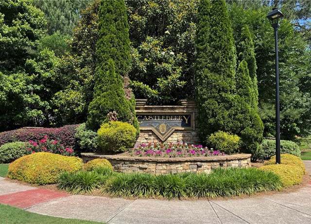 Property at 4171 Towncastle Ln, Buford, GA 30518, 5 beds, 3 baths