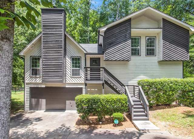Property at 1575 Barrier Rd, Marietta, GA 30066, 3 beds, 3 baths