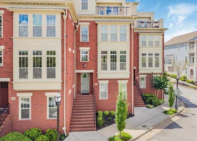 Property at 290 Meeting St, Marietta, GA 30060, 3 beds, 4 baths