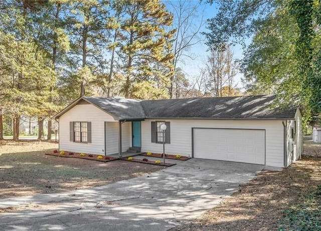 Property at 105 Lena Cir, Stockbridge, GA 30281, 3 beds, 2 baths