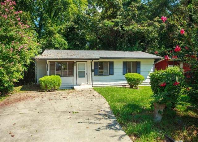 Property at 1750 Denton St, Macon, GA 31211, 3 beds, 1 bath