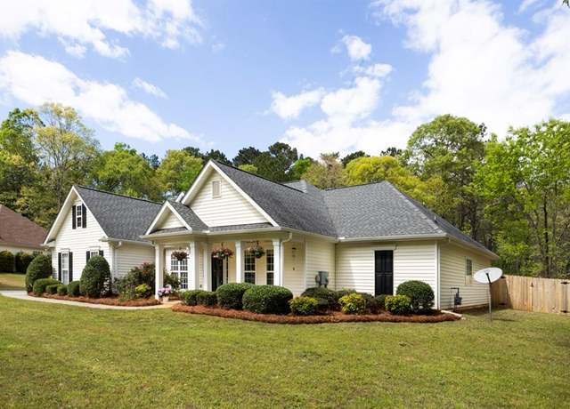 Property at 794 Lucas Dr, Hampton, GA 30228, 3 beds, 3 baths