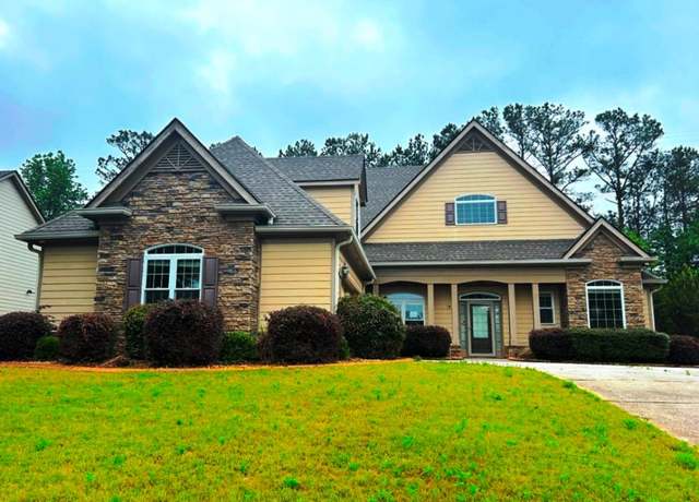 Property at 4060 San Marco Way, Douglasville, GA 30135, 3 beds, 2 baths