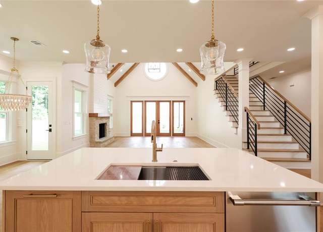 Property at 219 Poplar St NW, Lilburn, GA 30047, 4 beds, 3.5 baths