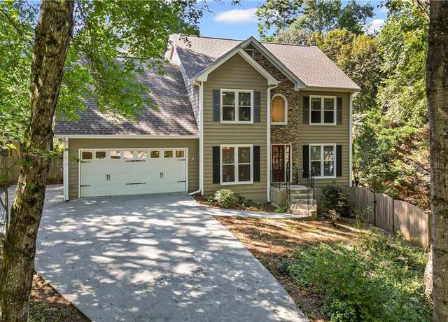 Property at 6732 Willowbrook Trail Trl, Flowery Branch, GA 30542, 4 beds, 2.5 baths