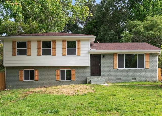 Property at 8432 Magnolia Dr, Jonesboro, GA 30238, 4 beds, 2 baths