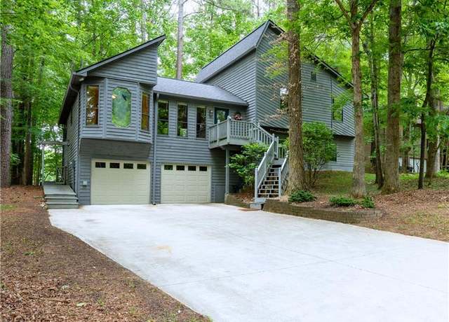 Property at 3966 N Indian Cir NW, Kennesaw, GA 30144, 4 beds, 3 baths