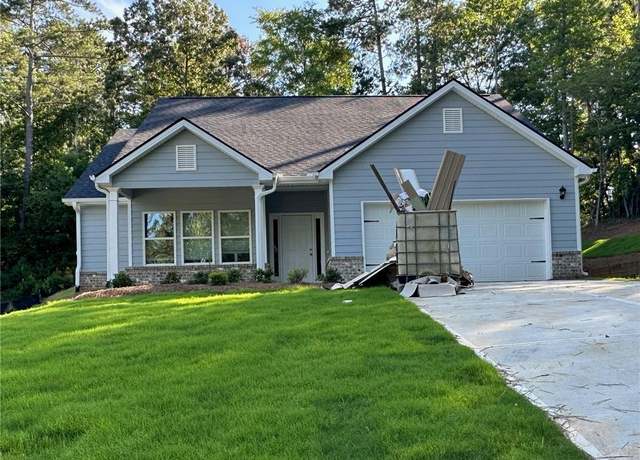 Property at 5112 Hilltop Dr, Villa Rica, GA 30180, 3 beds, 2 baths
