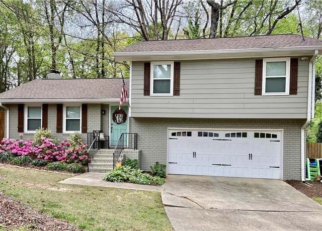 Property at 270 Mansell Cir, Roswell, GA 30075, 3 beds, 2 baths