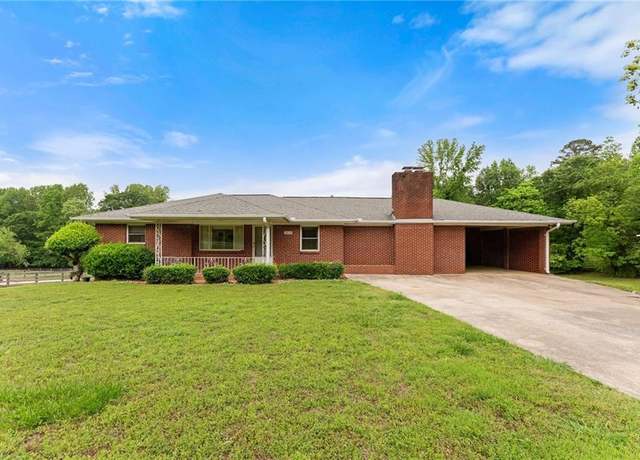 Property at 2626 Little River Park Rd, Gainesville, GA 30506, 3 beds, 2 baths