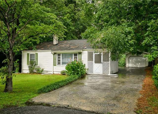 Property at 4742 West Dr, Forest Park, GA 30297, 3 beds, 2 baths