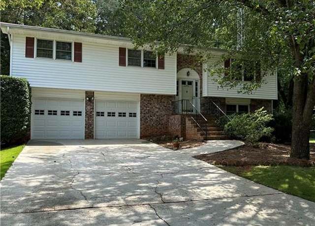 Property at 4681 Mercer Rd, Stone Mountain, GA 30083, 4 beds, 2.5 baths