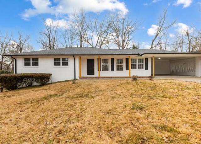 Property at 1506 Vine St NE, Gainesville, GA 30501, 5 beds, 4 baths