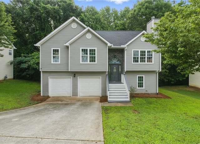 Property at 11020 Knotty Pine Pl, Hampton, GA 30228, 4 beds, 3 baths