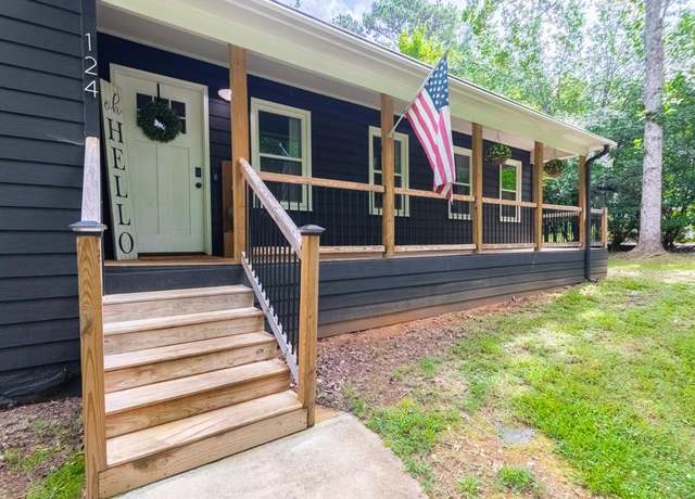 Property at 124 Dockside Downs Dr, Woodstock, GA 30189, 4 beds, 2 baths