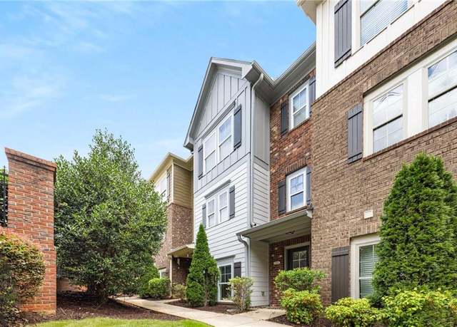Property at 3084 Turman Cir, Decatur, GA 30033, 3 beds, 3.5 baths