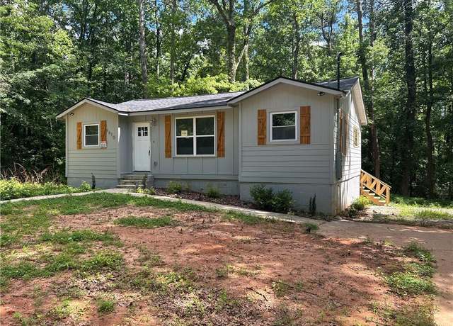 Property at 4610 Wilson James Rd SW, Atlanta, GA 30331, 3 beds, 2 baths