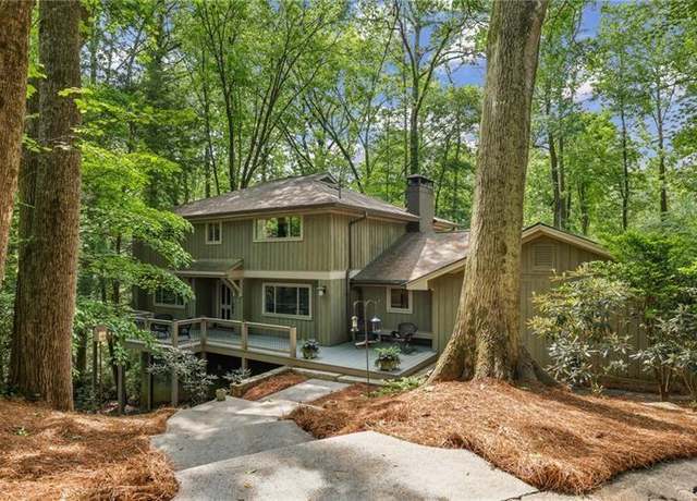 Property at 1050 Mountain Creek Trl, Atlanta, GA 30328, 5 beds, 5.5 baths