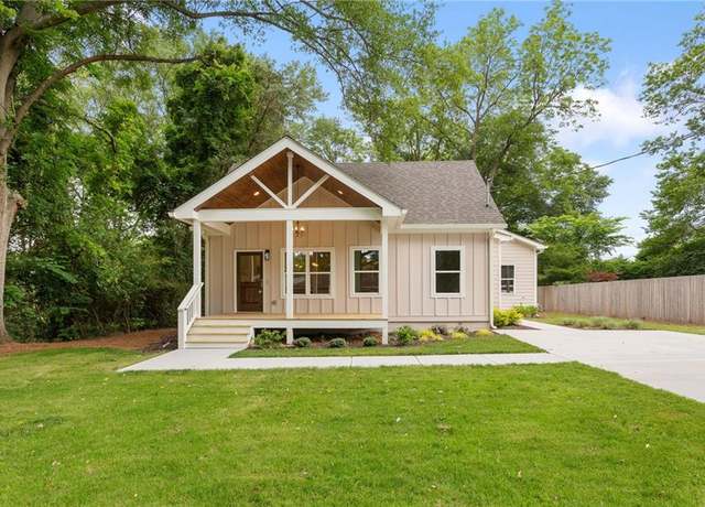 Property at 1036 Dell Ave SE, Smyrna, GA 30080, 4 beds, 2.5 baths