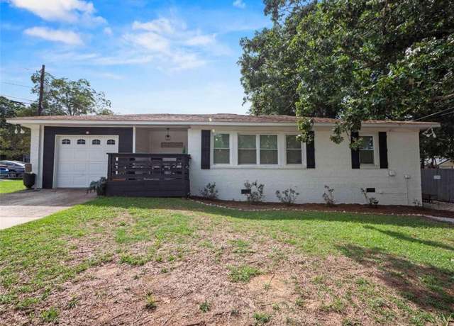 Property at 238 West Midland Ave, Winder, GA 30680, 3 beds, 2 baths