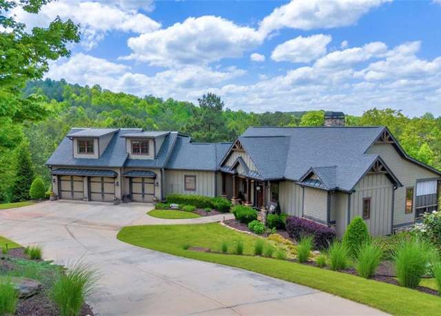 Property at 1644 Currahee Club Dr, Toccoa, GA 30577, 4 beds, 4.5 baths