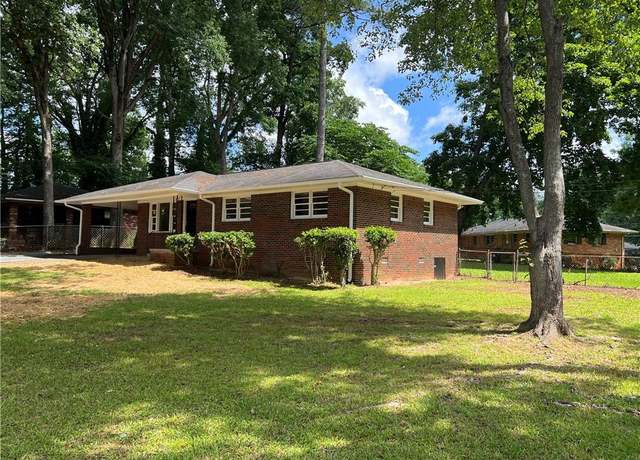 Property at 4925 Sugar Valley Rd SW, Mableton, GA 30126, 3 beds, 1.5 baths