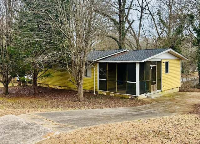 Property at 1101 Isa Dr SE, Atlanta, GA 30315, 3 beds, 1 bath