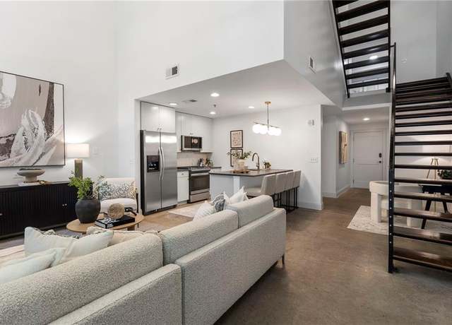 Property at 905 Juniper St NE #116, Atlanta, GA 30309, 2 beds, 1.5 baths
