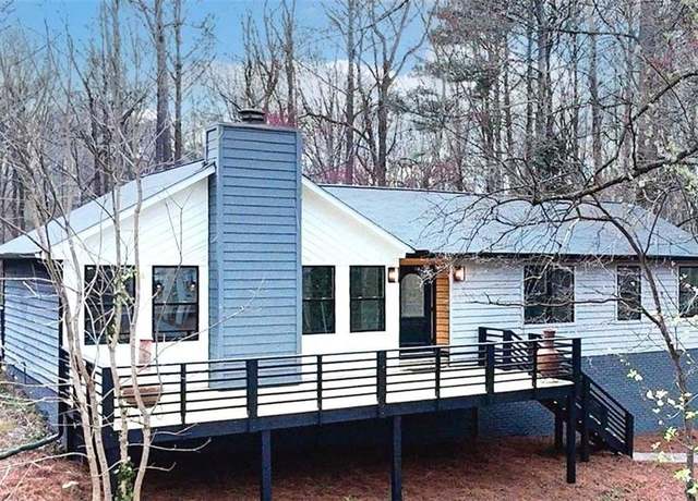 Property at 137 Creekview Dr, Woodstock, GA 30188, 4 beds, 2 baths
