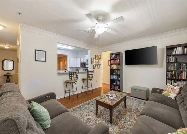 Property at 4007 Westchester Rdg NE, Atlanta, GA 30329, 3 beds, 2 baths