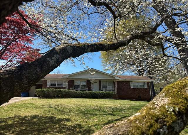 Property at 4672 Vernon Dr SW, Mableton, GA 30126, 3 beds, 1.5 baths