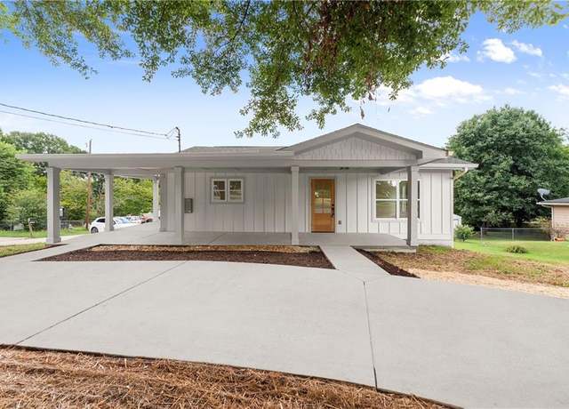 Property at 3604 E Bolding, Flowery Branch, GA 30542, 5 beds, 2 baths