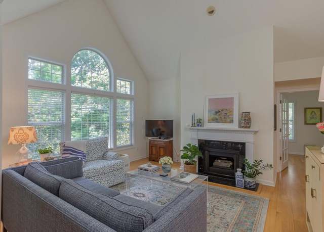Property at 3636 Habersham Rd #2307, Atlanta, GA 30305, 2 beds, 2 baths