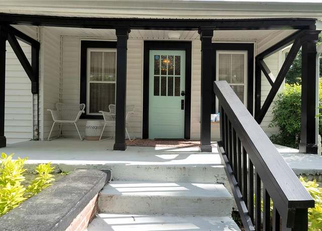 Property at 1608 Carroll Dr NW, Atlanta, GA 30318, 2 beds, 2 baths